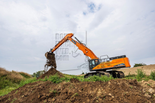 DX555LC Electric